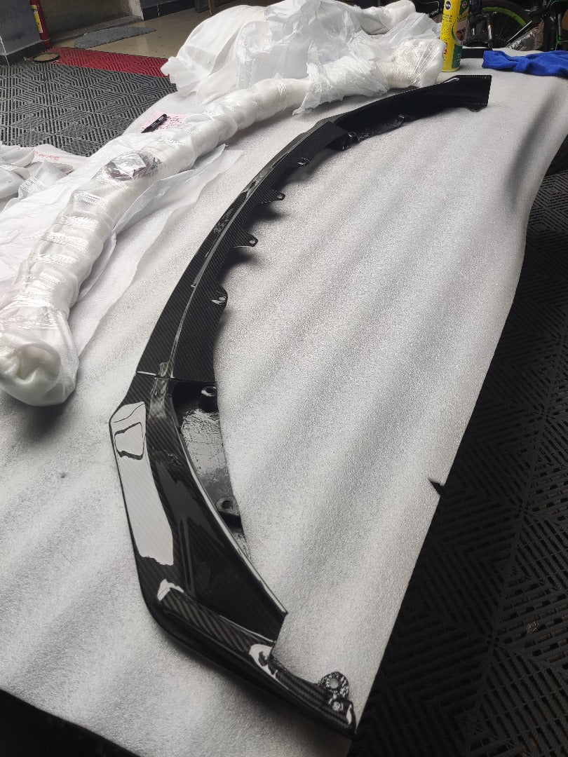 V Style Carbon Fiber Front Lip G80/G82