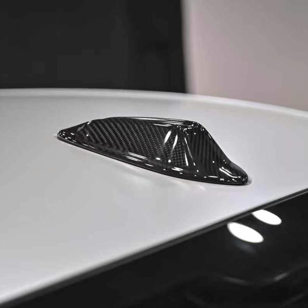 MCarbonique Carbon Shark-Fin Antenna Cover | BMW G8X — photo 2