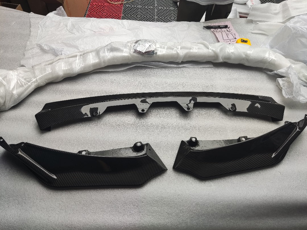 V Style Carbon Fiber Front Lip G80/G82