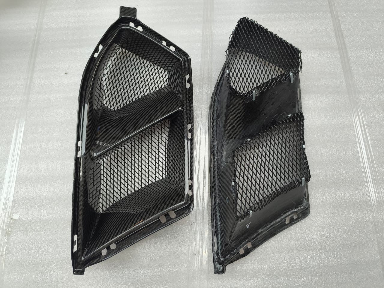 G80/G82 BMW M3/M4 Dry Carbon Fiber Front Air Inlets (Available with Mesh Guard)