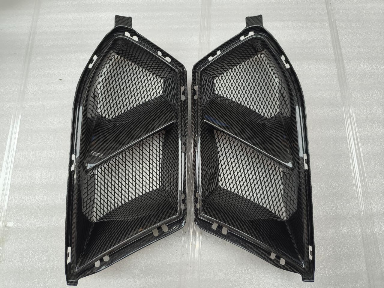 G80/G82 BMW M3/M4 Dry Carbon Fiber Front Air Inlets (Available with Mesh Guard)