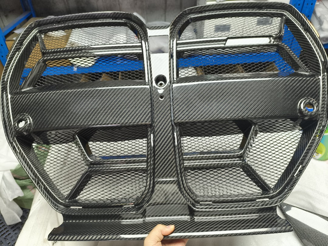 G80/G82 BMW M3/M4 Dry Carbon CSL Front Grille (Available with Mesh Guard)